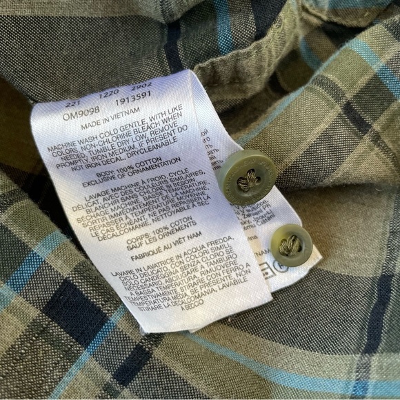 Mountain Hardwear Men's Green Black Plaid Button Down Size Medium - Picture 6 of 8